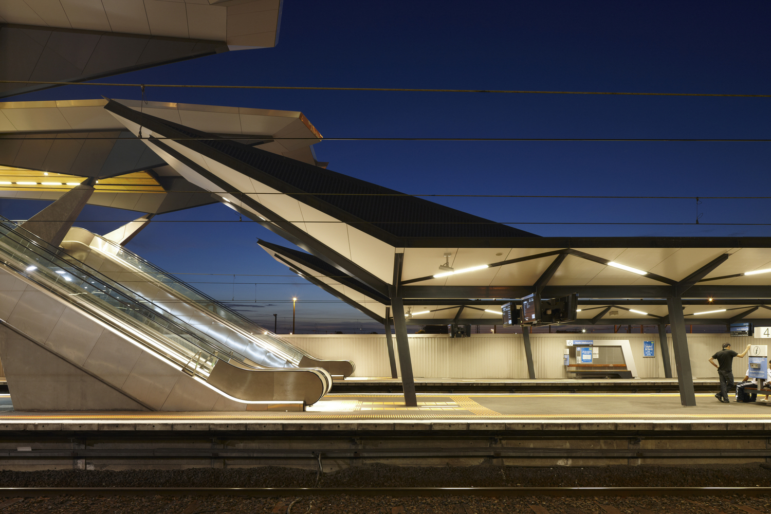 Channel Nine HQ by Cox Architecture - RTF